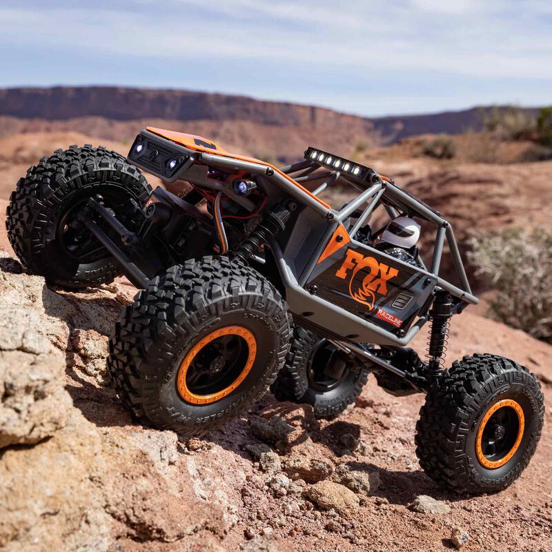 1/18 UTB18 Capra 4X4 RTR Brushed Rock Crawler
