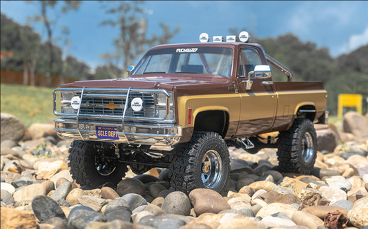 RC4WD Trail Finder 2 "LWB" RTR W/ Chevrolet K10 Scottsdale Hard Body Set (Scale Dept. Edition)
